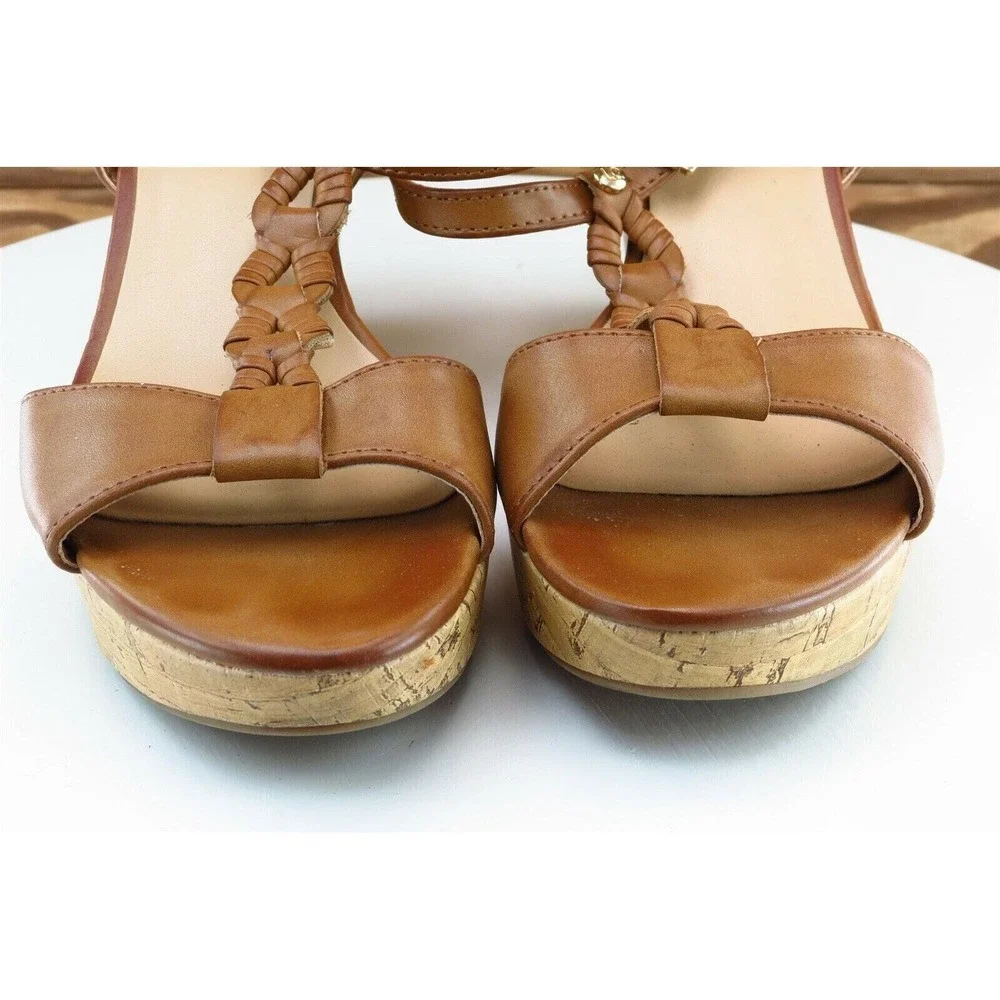 Liz Claiborne welcome shoe